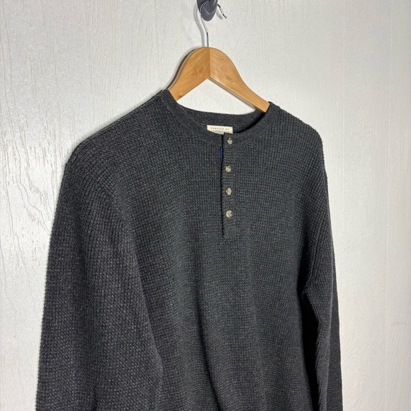 NWT Candy & Caviar micro waffle Henley long sleeve charcoal grey size large - Picture 3 of 10